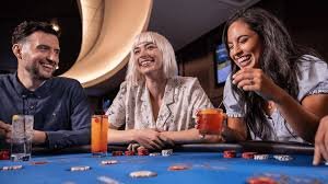 6crayon Pai Gow Poker